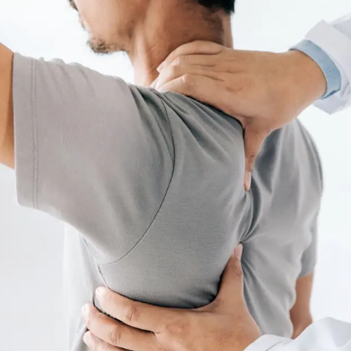 What Is Frozen Shoulder? Signs, Symptoms and How It Develops
